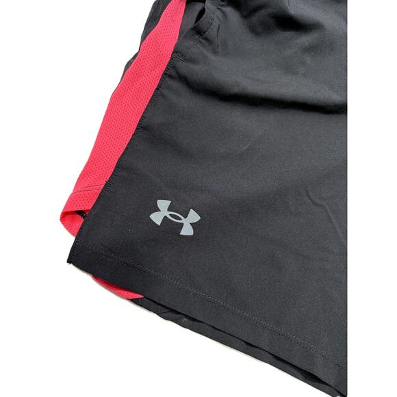 Under Armour Running Shorts Men’s M Black Pink Fitted Training 1361493 - Picture 3 of 9